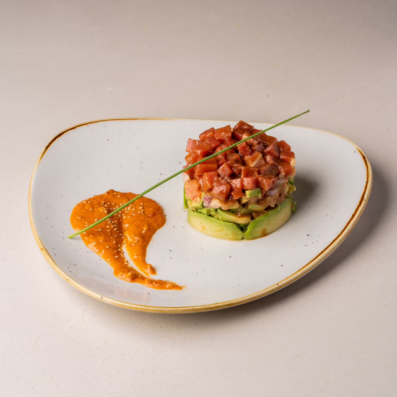 Balfegó tuna tartare with avocado