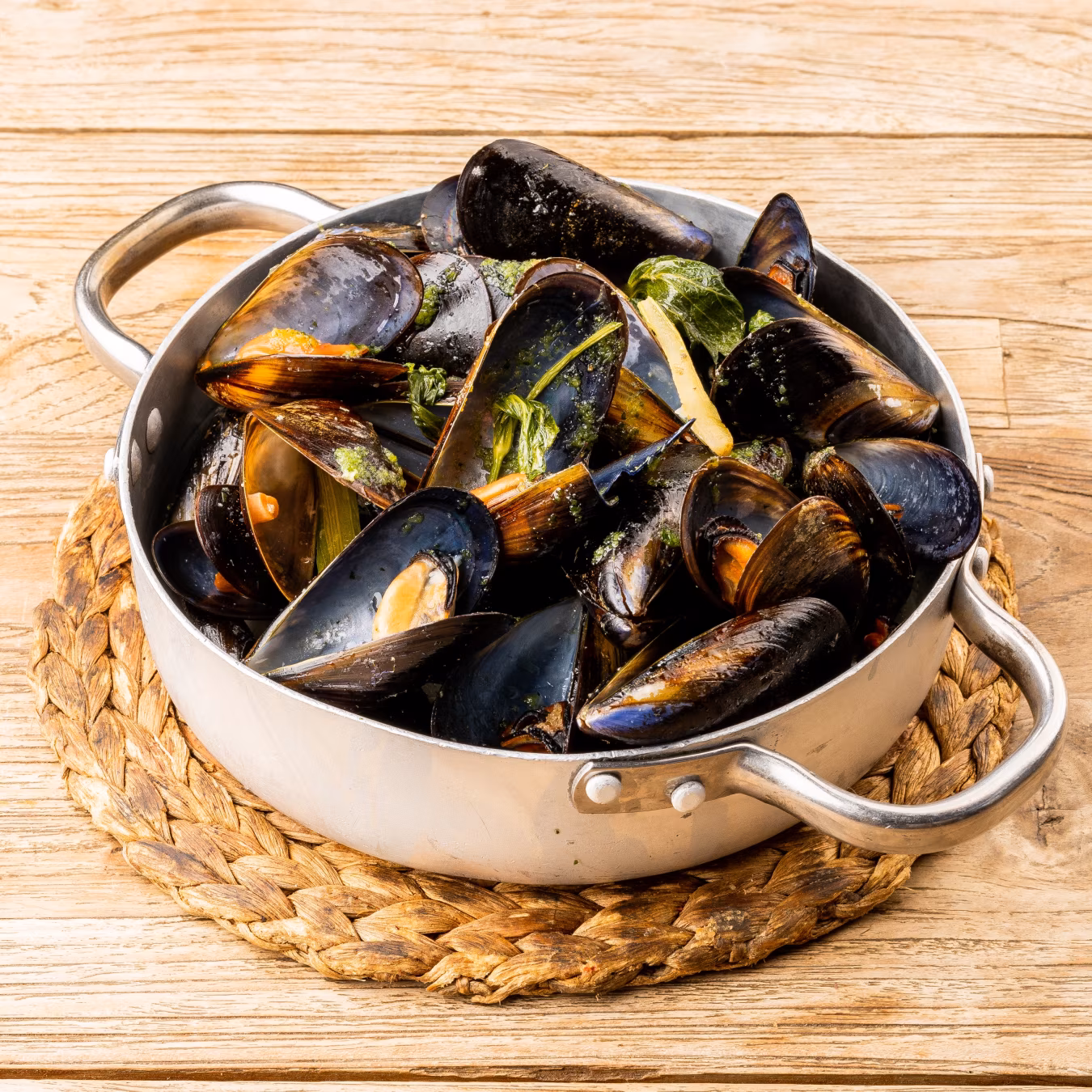 Mussels with white wine, celery, garlic and parsley