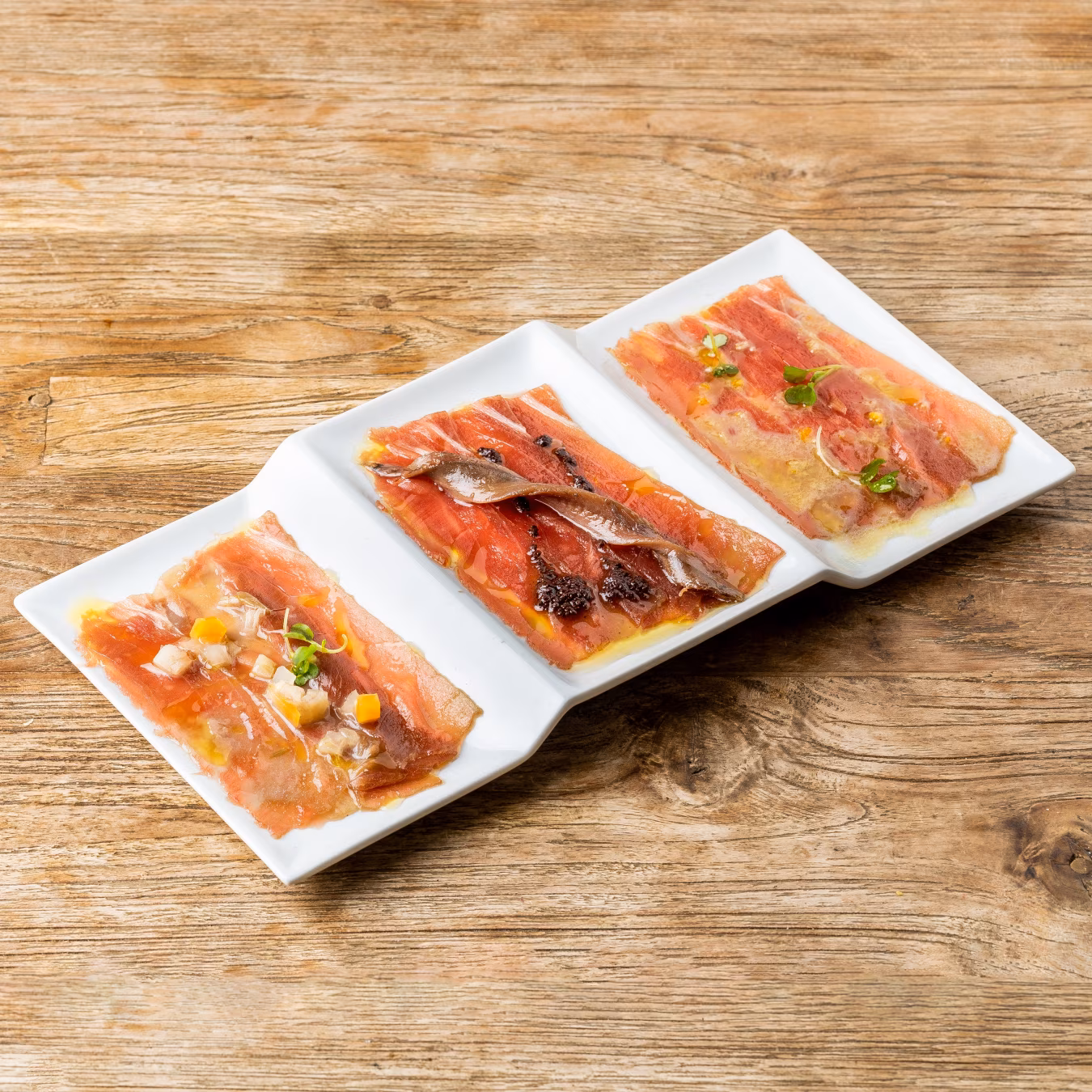 Carpaccio de tonyina Balfegó amb 3 amaniments