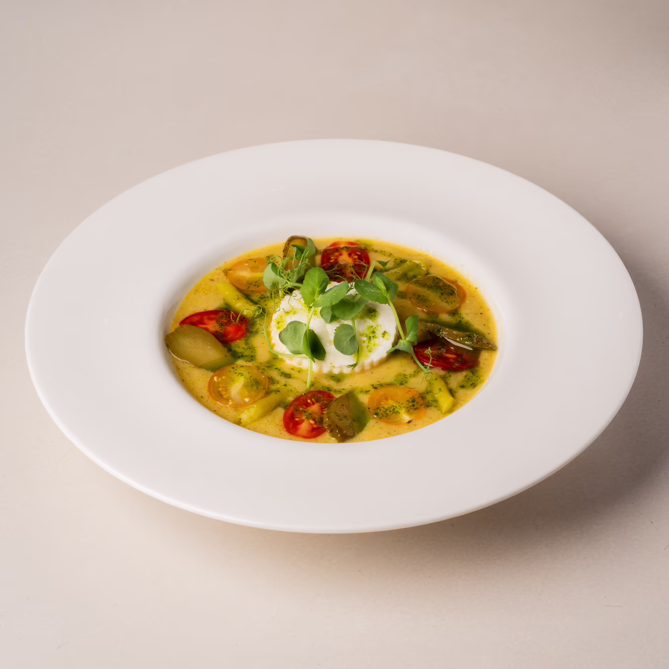 Tomato, burrata and yellow chili sauce